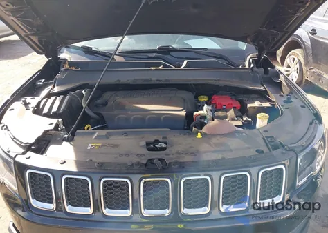 2021 Jeep Compass Sport Fwd z USA, uszkodzony, nr VIN 3C4NJCABXMT505220